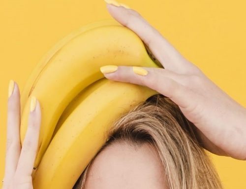 Revitalize and regrow hair with these ultimate banana hair packs